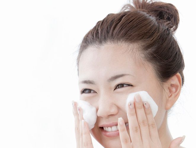 4 pasos para una limpieza facial perfecta: método coreano
